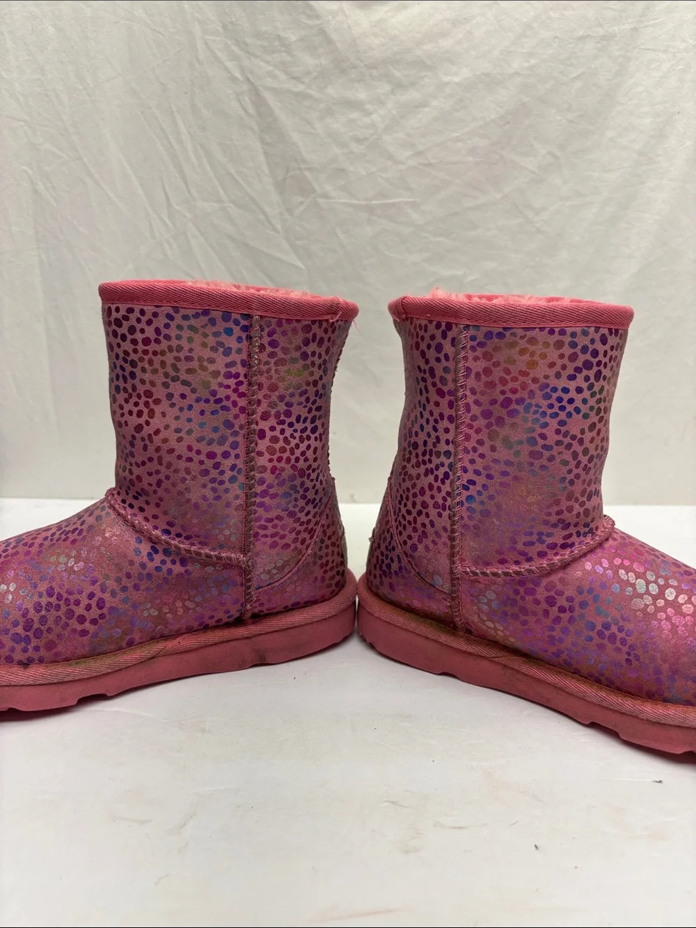 UGG multicolor Classic short boots, size 1 little girl, box 55